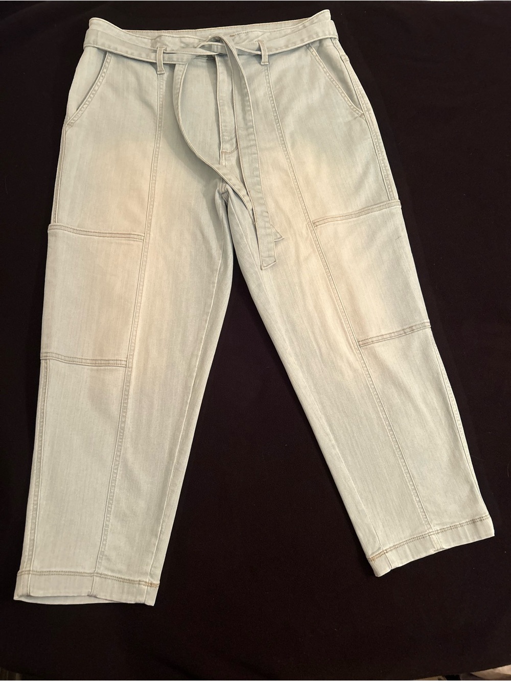 Light Wash women’s Casual jeans with Tie Waist. New without tags. Heavy denim.